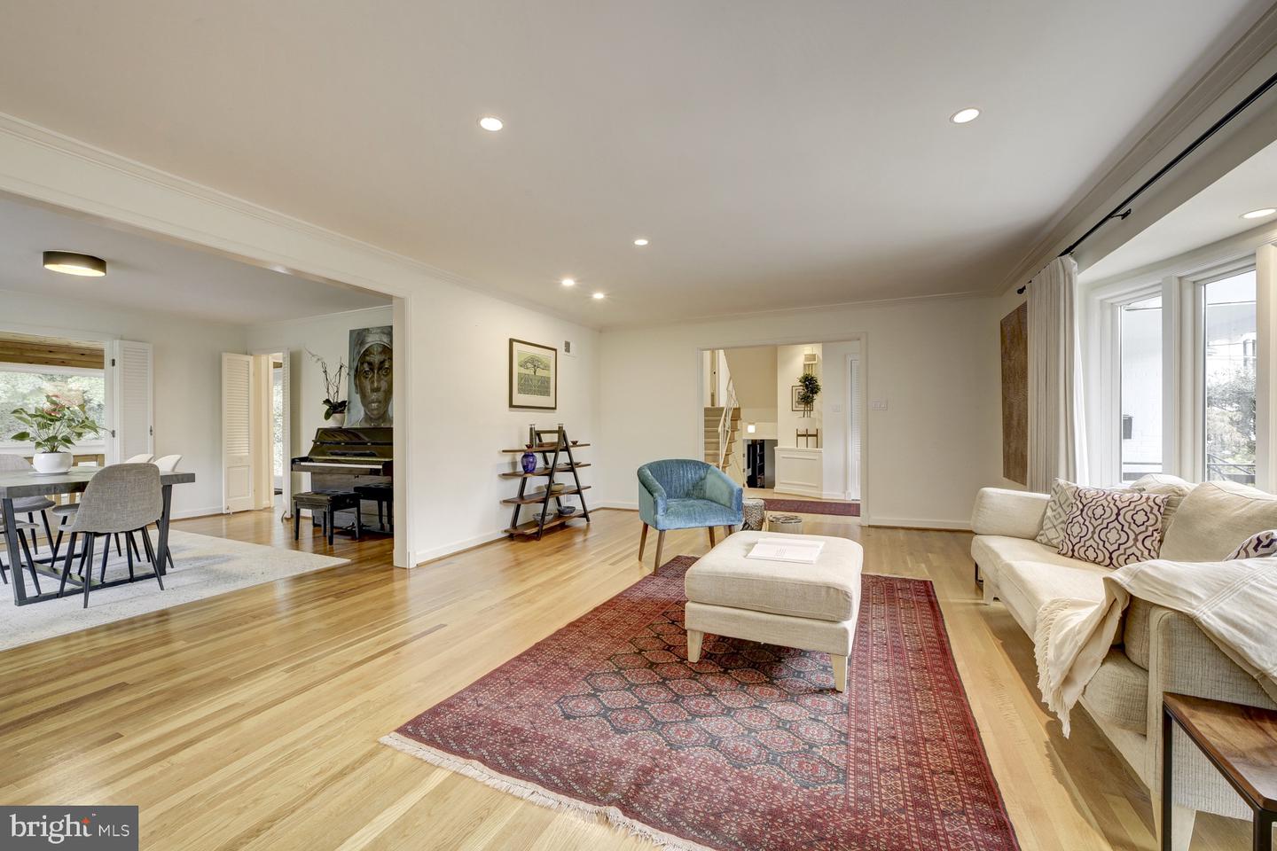 2824 ELLICOTT ST NW, WASHINGTON, District Of Columbia 20008, 6 Bedrooms Bedrooms, ,4 BathroomsBathrooms,Residential,For sale,2824 ELLICOTT ST NW,DCDC2224852 MLS # DCDC2224852