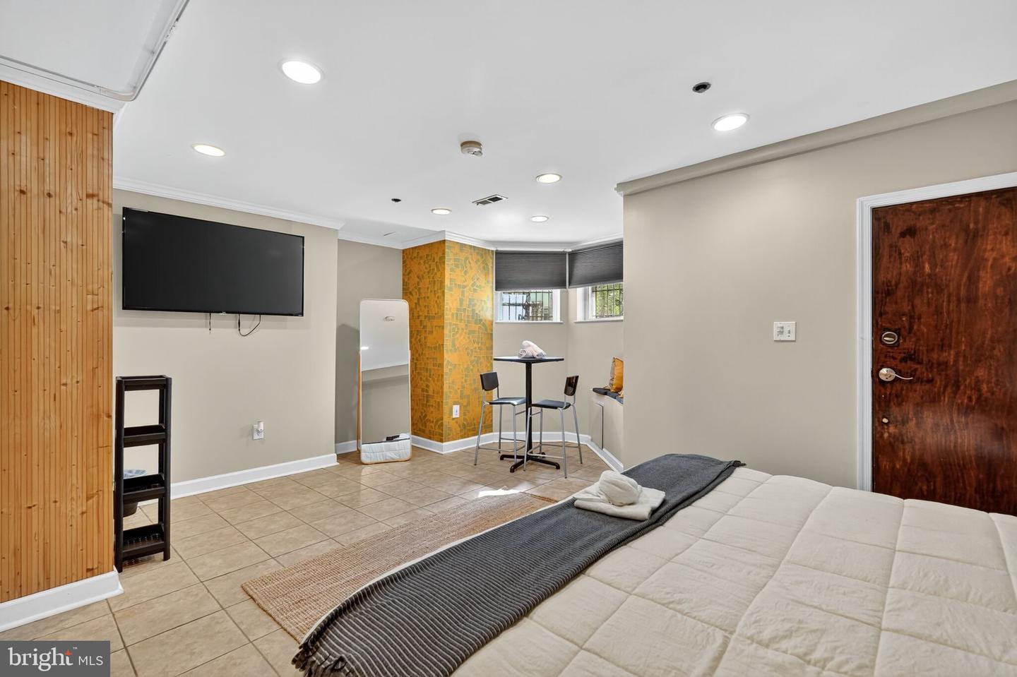 1337 HARVARD ST NW #1, WASHINGTON, District Of Columbia 20009, 5 Bedrooms Bedrooms, ,3 BathroomsBathrooms,Residential,For sale,1337 HARVARD ST NW #1,DCDC2224806 MLS # DCDC2224806