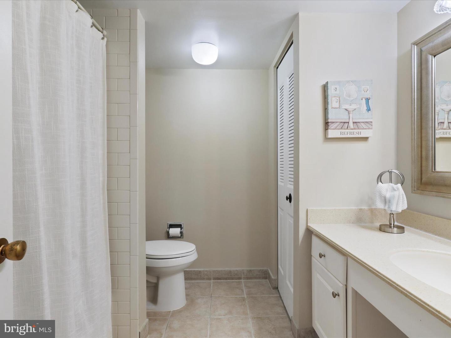 3713 S GEORGE MASON DR #904W, FALLS CHURCH, Virginia 22041, 2 Bedrooms Bedrooms, ,2 BathroomsBathrooms,Residential,For sale,3713 S GEORGE MASON DR #904W,VAFX2269970 MLS # VAFX2269970