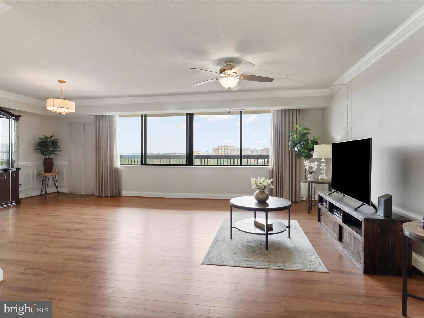 3713 S GEORGE MASON DR #904W, FALLS CHURCH, Virginia 22041, 2 Bedrooms Bedrooms, ,2 BathroomsBathrooms,Residential,For sale,3713 S GEORGE MASON DR #904W,VAFX2269970 MLS # VAFX2269970