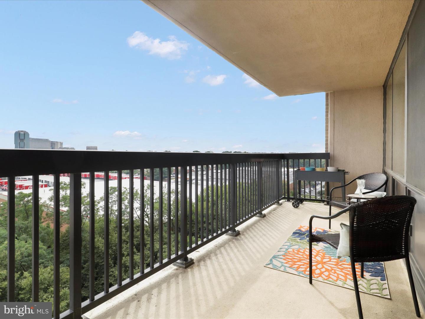 3713 S GEORGE MASON DR #904W, FALLS CHURCH, Virginia 22041, 2 Bedrooms Bedrooms, ,2 BathroomsBathrooms,Residential,For sale,3713 S GEORGE MASON DR #904W,VAFX2269970 MLS # VAFX2269970