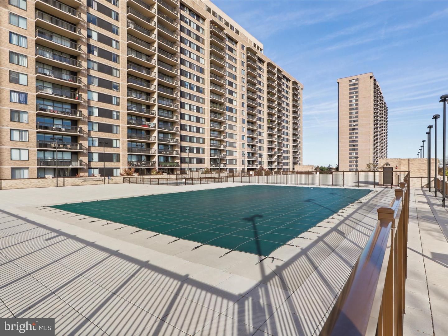3713 S GEORGE MASON DR #904W, FALLS CHURCH, Virginia 22041, 2 Bedrooms Bedrooms, ,2 BathroomsBathrooms,Residential,For sale,3713 S GEORGE MASON DR #904W,VAFX2269970 MLS # VAFX2269970