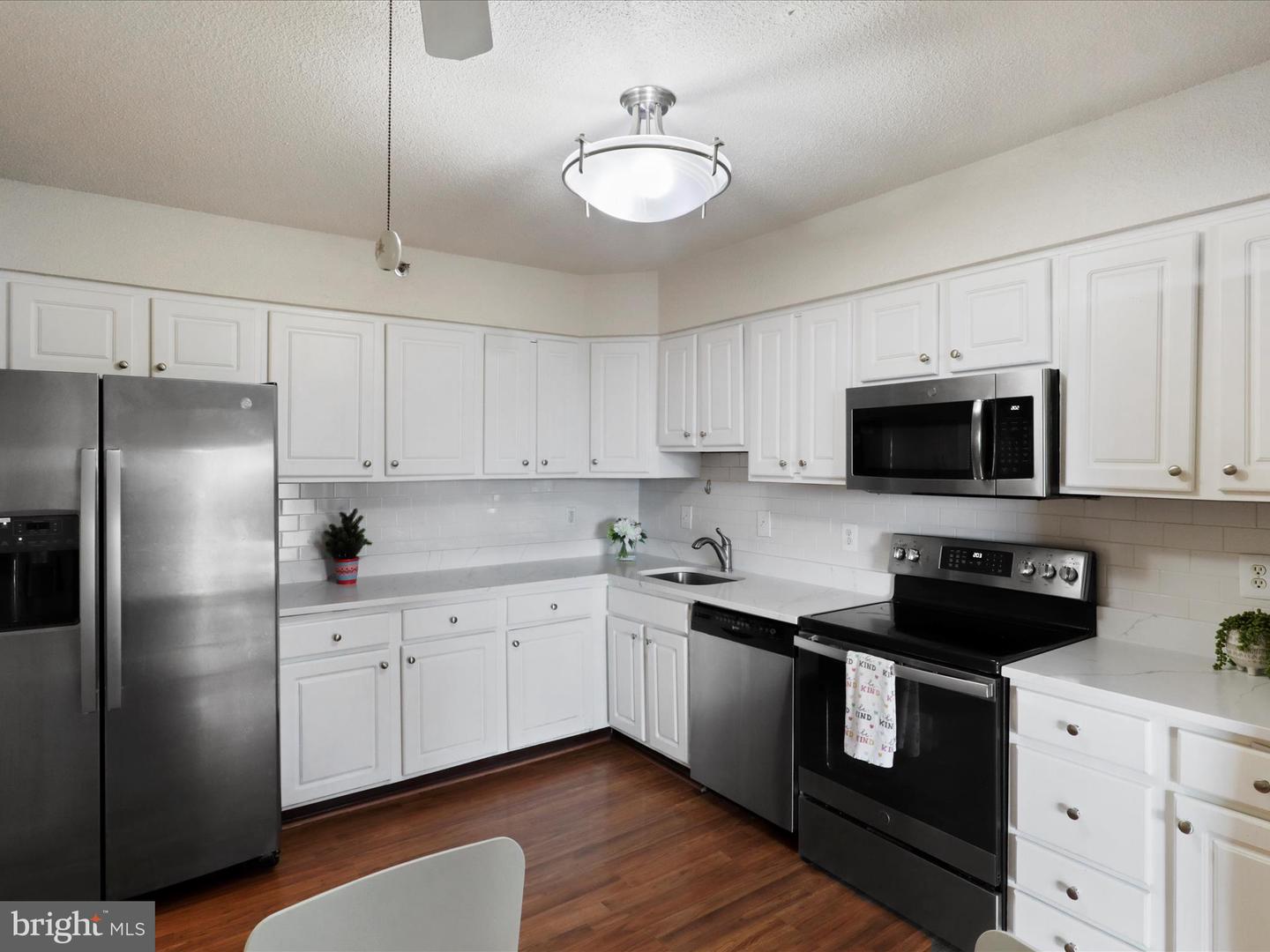3713 S GEORGE MASON DR #904W, FALLS CHURCH, Virginia 22041, 2 Bedrooms Bedrooms, ,2 BathroomsBathrooms,Residential,For sale,3713 S GEORGE MASON DR #904W,VAFX2269970 MLS # VAFX2269970