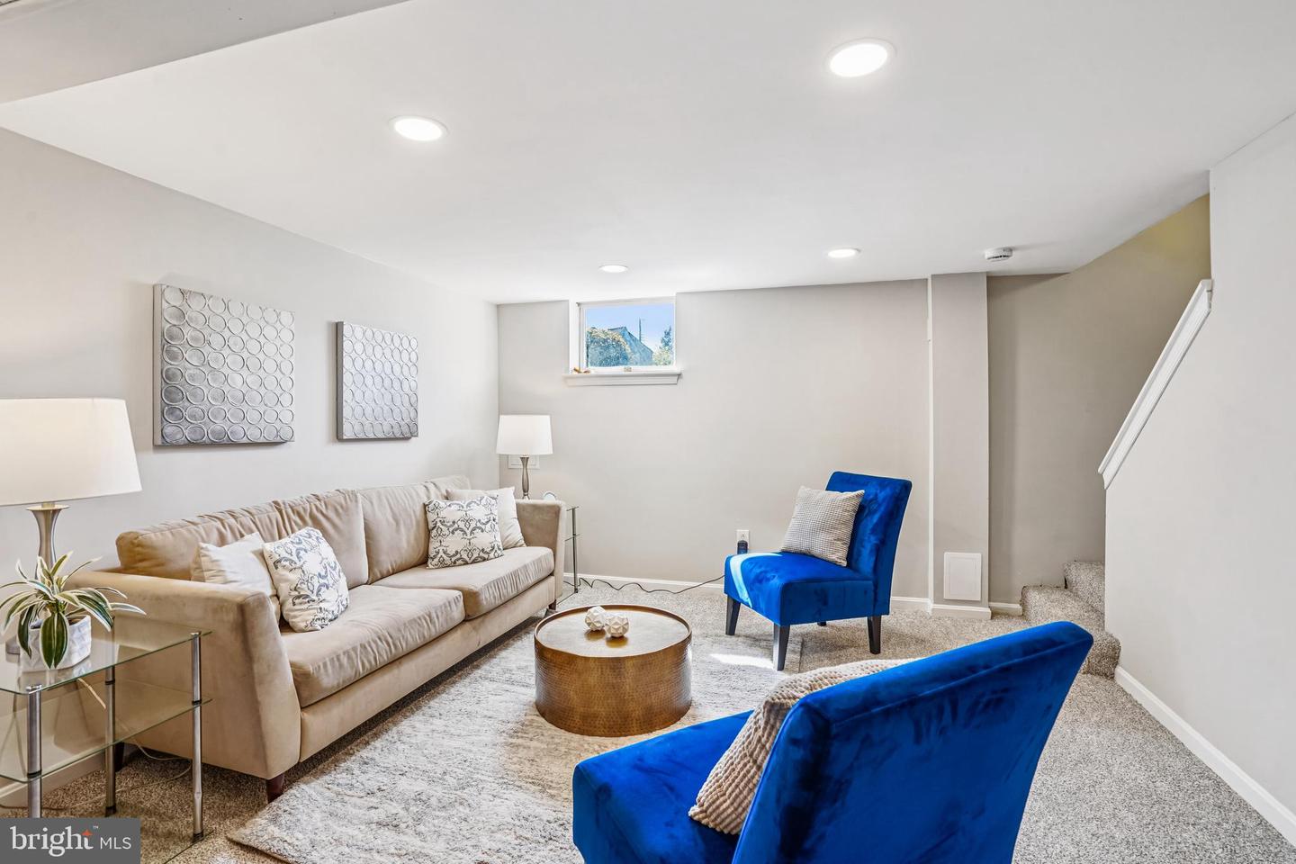 2329 N EDISON ST, ARLINGTON, Virginia 22207, 3 Bedrooms Bedrooms, ,2 BathroomsBathrooms,Residential,For sale,2329 N EDISON ST,VAAR2064316 MLS # VAAR2064316