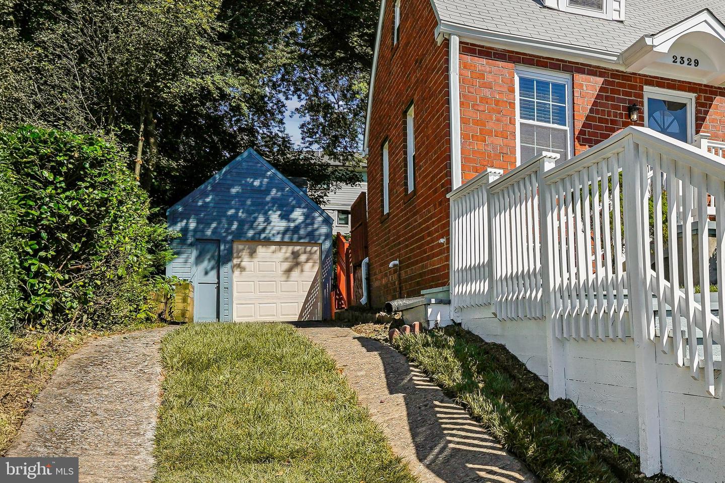 2329 N EDISON ST, ARLINGTON, Virginia 22207, 3 Bedrooms Bedrooms, ,2 BathroomsBathrooms,Residential,For sale,2329 N EDISON ST,VAAR2064316 MLS # VAAR2064316