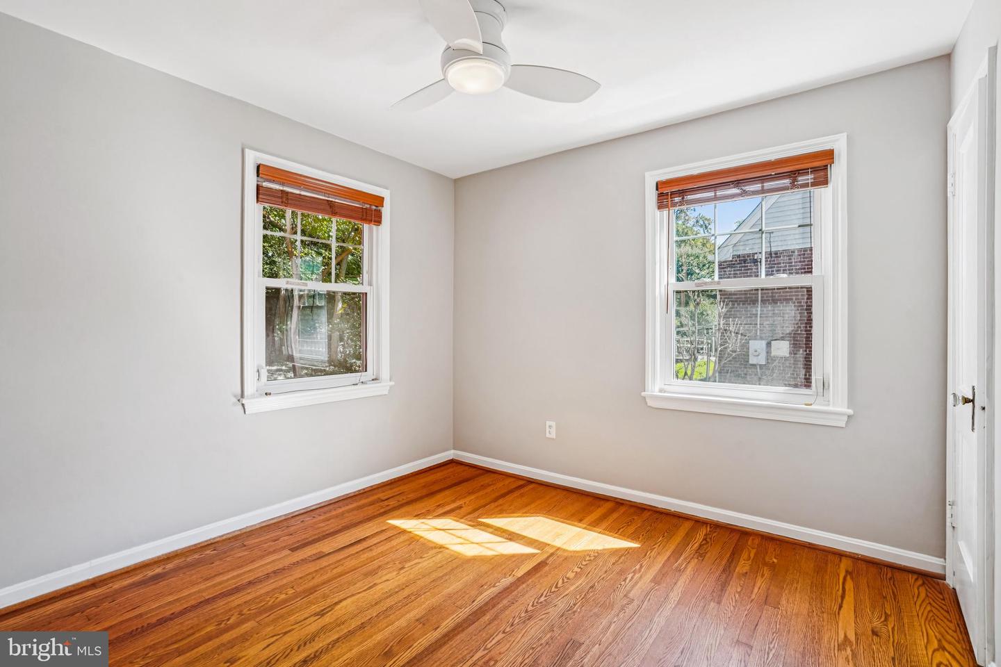 2329 N EDISON ST, ARLINGTON, Virginia 22207, 3 Bedrooms Bedrooms, ,2 BathroomsBathrooms,Residential,For sale,2329 N EDISON ST,VAAR2064316 MLS # VAAR2064316