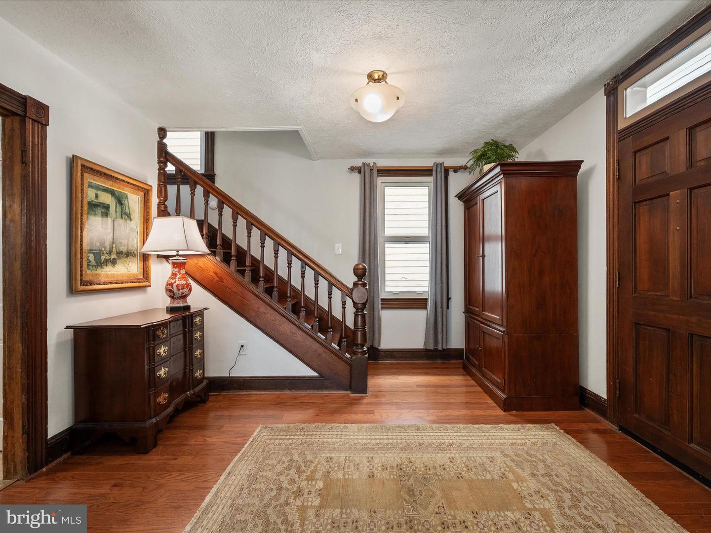 519 N BRADDOCK ST, WINCHESTER, Virginia 22601, 4 Bedrooms Bedrooms, ,3 BathroomsBathrooms,Residential,For sale,519 N BRADDOCK ST,VAWI2009154 MLS # VAWI2009154