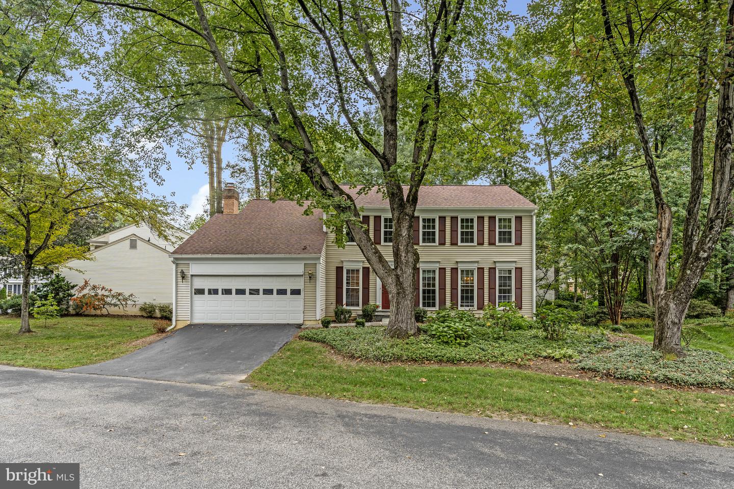 10848 BURR OAK WAY, BURKE, Virginia 22015, 5 Bedrooms Bedrooms, ,2 BathroomsBathrooms,Residential,For sale,10848 BURR OAK WAY,VAFX2270012 MLS # VAFX2270012