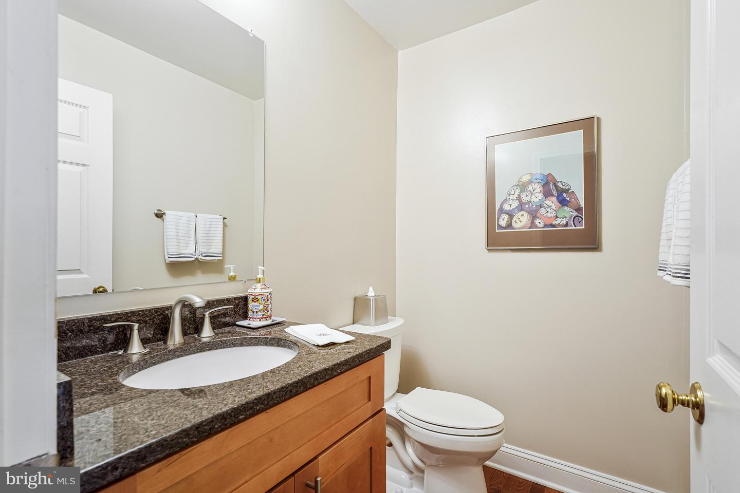 10848 BURR OAK WAY, BURKE, Virginia 22015, 5 Bedrooms Bedrooms, ,2 BathroomsBathrooms,Residential,For sale,10848 BURR OAK WAY,VAFX2270012 MLS # VAFX2270012