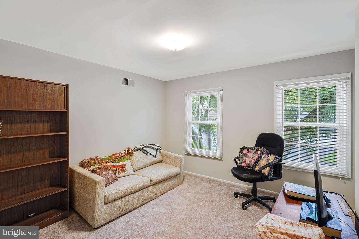 10848 BURR OAK WAY, BURKE, Virginia 22015, 5 Bedrooms Bedrooms, ,2 BathroomsBathrooms,Residential,For sale,10848 BURR OAK WAY,VAFX2270012 MLS # VAFX2270012