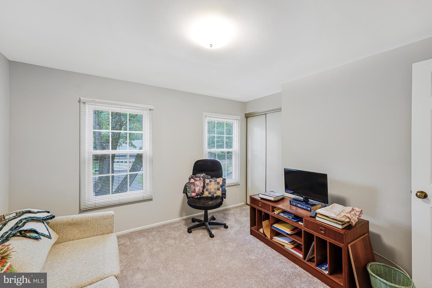 10848 BURR OAK WAY, BURKE, Virginia 22015, 5 Bedrooms Bedrooms, ,2 BathroomsBathrooms,Residential,For sale,10848 BURR OAK WAY,VAFX2270012 MLS # VAFX2270012