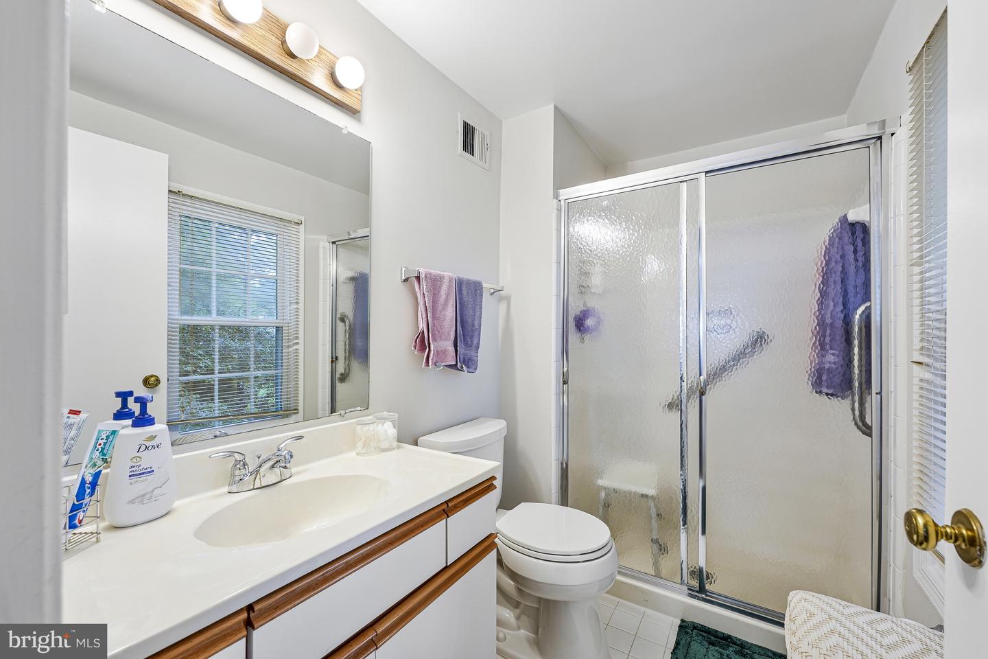 10848 BURR OAK WAY, BURKE, Virginia 22015, 5 Bedrooms Bedrooms, ,2 BathroomsBathrooms,Residential,For sale,10848 BURR OAK WAY,VAFX2270012 MLS # VAFX2270012