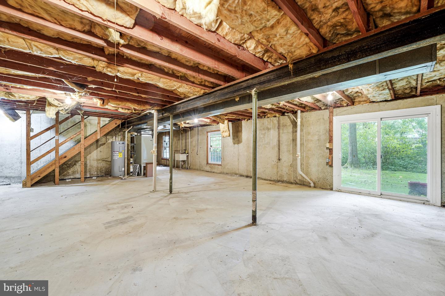 10848 BURR OAK WAY, BURKE, Virginia 22015, 5 Bedrooms Bedrooms, ,2 BathroomsBathrooms,Residential,For sale,10848 BURR OAK WAY,VAFX2270012 MLS # VAFX2270012