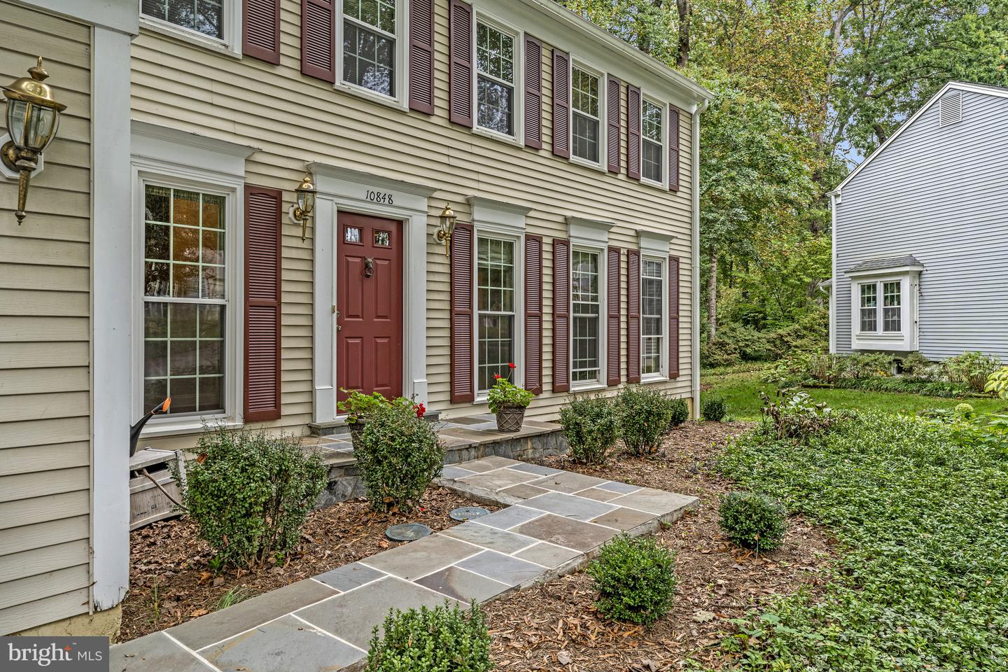 10848 BURR OAK WAY, BURKE, Virginia 22015, 5 Bedrooms Bedrooms, ,2 BathroomsBathrooms,Residential,For sale,10848 BURR OAK WAY,VAFX2270012 MLS # VAFX2270012