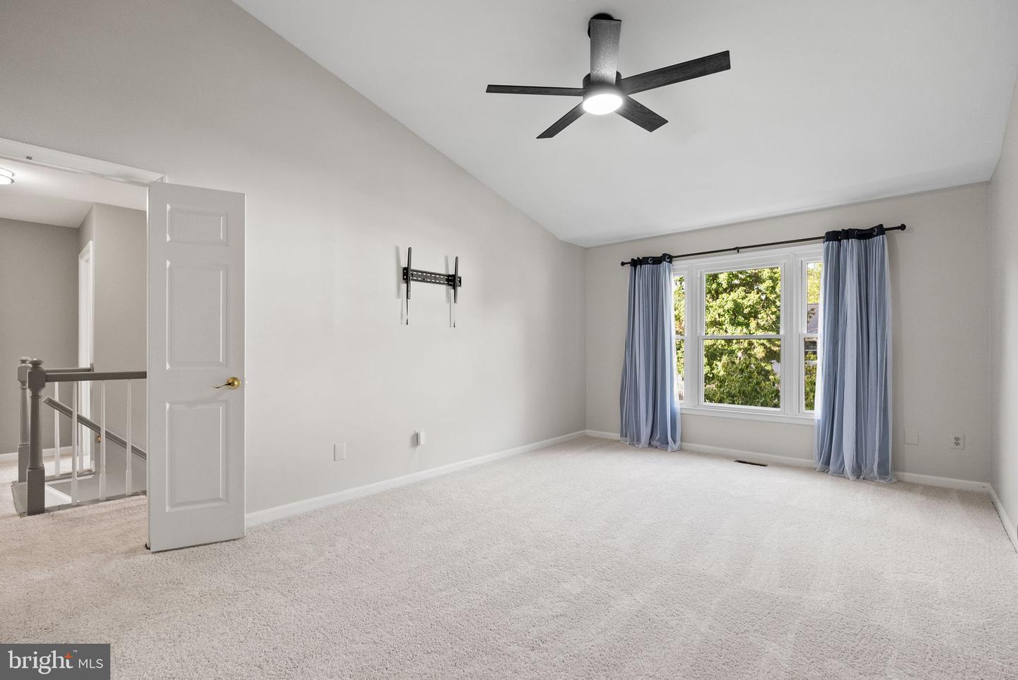 13633 UNION VILLAGE CIR, CLIFTON, Virginia 20124, 5 Bedrooms Bedrooms, ,3 BathroomsBathrooms,Residential,For sale,13633 UNION VILLAGE CIR,VAFX2270026 MLS # VAFX2270026