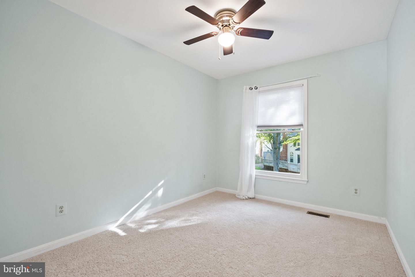 13633 UNION VILLAGE CIR, CLIFTON, Virginia 20124, 5 Bedrooms Bedrooms, ,3 BathroomsBathrooms,Residential,For sale,13633 UNION VILLAGE CIR,VAFX2270026 MLS # VAFX2270026