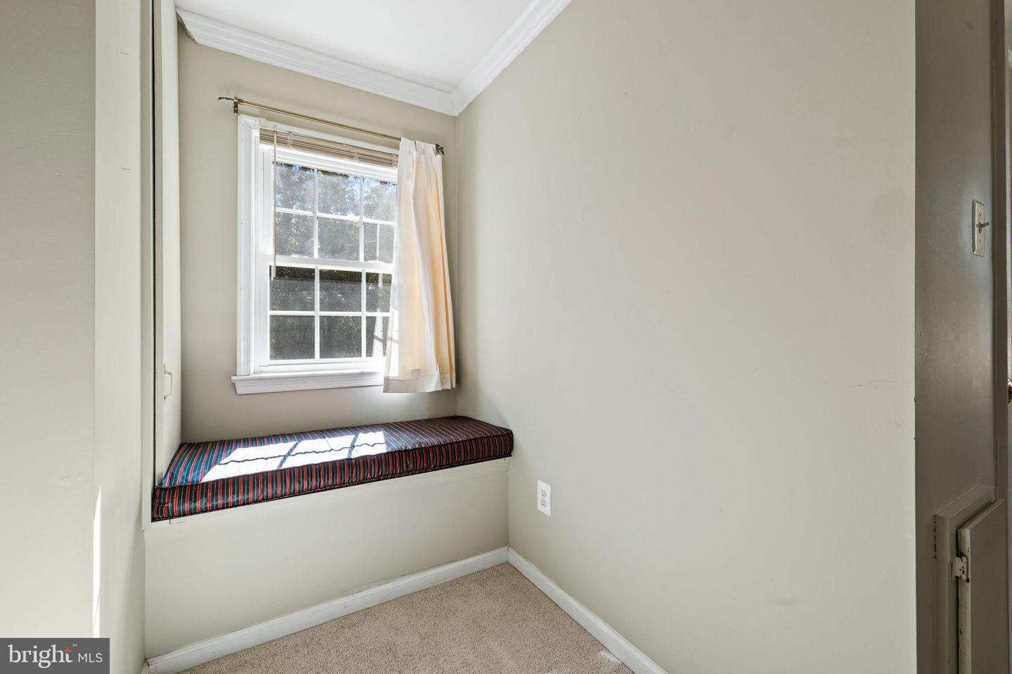 6397 TAZEWELL ST, WARRENTON, Virginia 20187, 4 Bedrooms Bedrooms, 6 Rooms Rooms,2 BathroomsBathrooms,Residential,For sale,6397 TAZEWELL ST,VAFQ2018522 MLS # VAFQ2018522