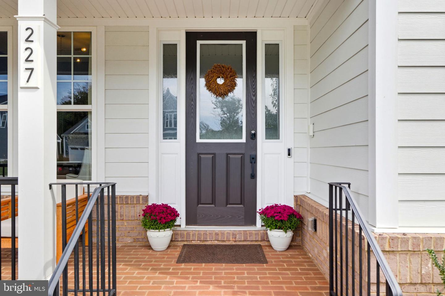 227 STOIC ST SE, LEESBURG, Virginia 20175, 4 Bedrooms Bedrooms, ,4 BathroomsBathrooms,Residential,For sale,227 STOIC ST SE,VALO2107916 MLS # VALO2107916