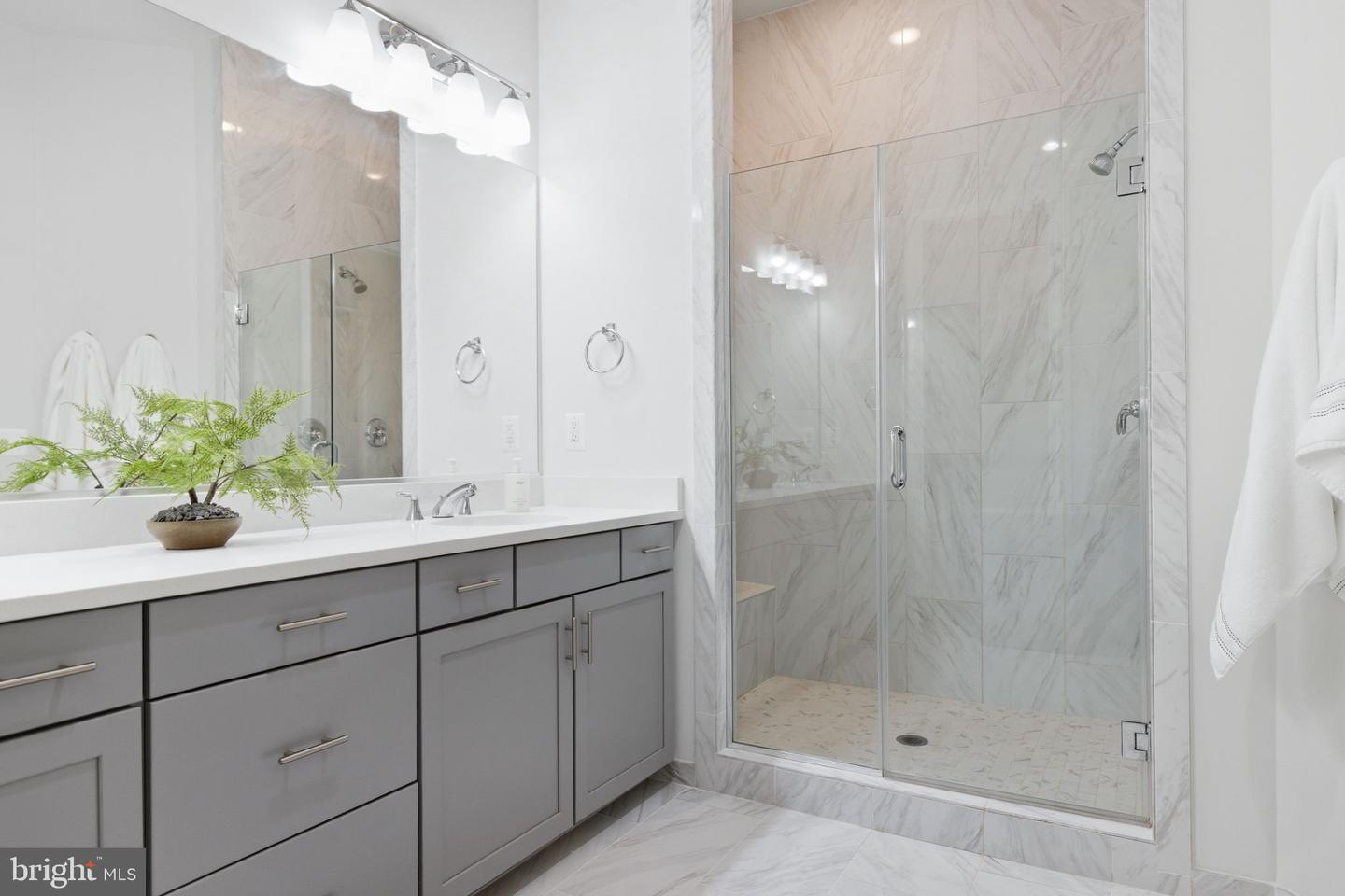 227 STOIC ST SE, LEESBURG, Virginia 20175, 4 Bedrooms Bedrooms, ,4 BathroomsBathrooms,Residential,For sale,227 STOIC ST SE,VALO2107916 MLS # VALO2107916