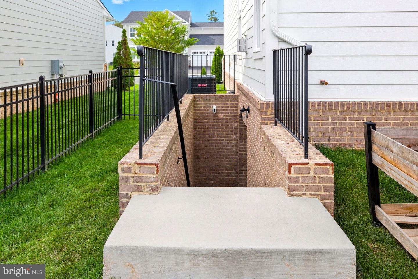 227 STOIC ST SE, LEESBURG, Virginia 20175, 4 Bedrooms Bedrooms, ,4 BathroomsBathrooms,Residential,For sale,227 STOIC ST SE,VALO2107916 MLS # VALO2107916