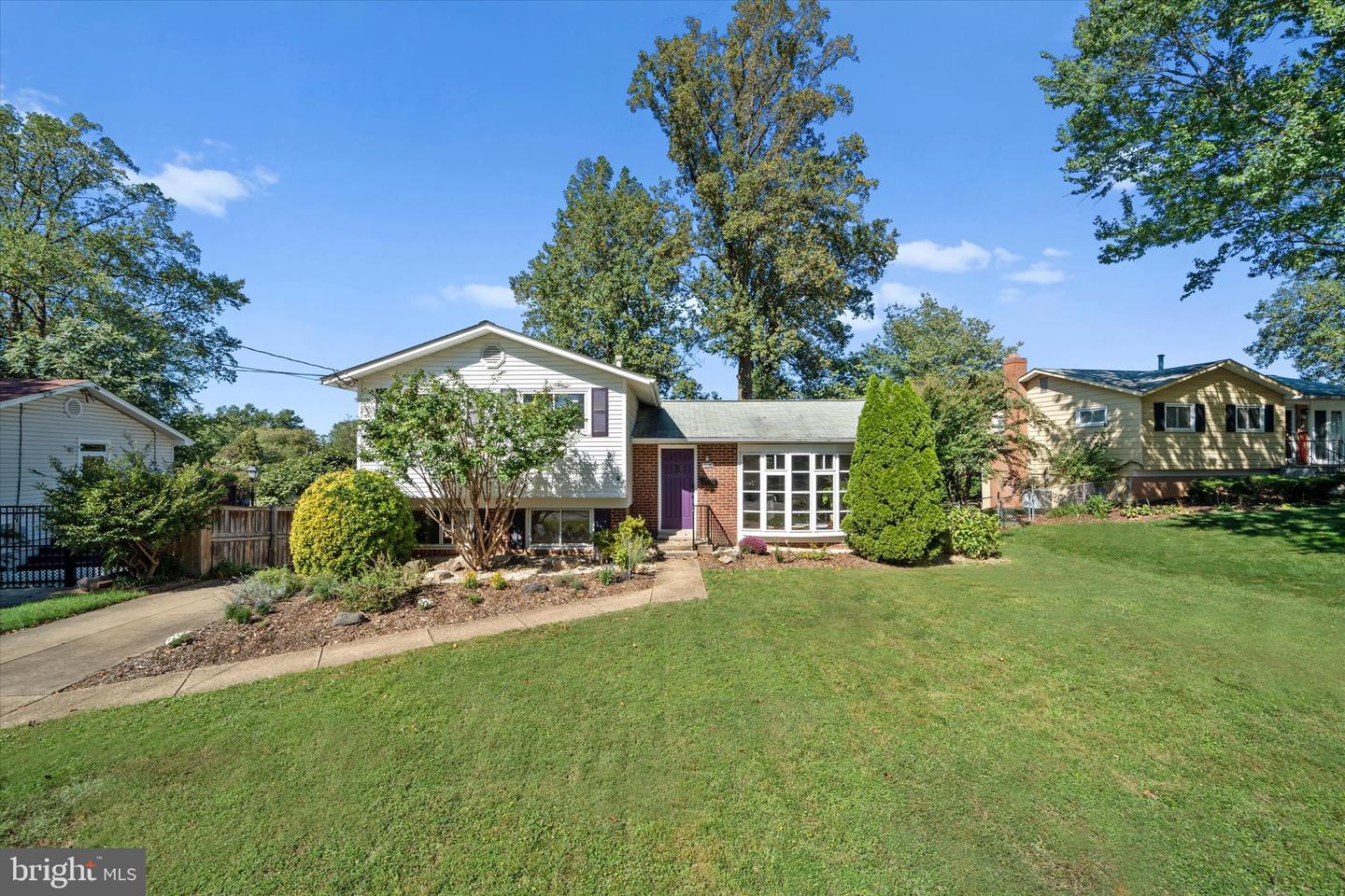 7456 MADEIRA PL, ANNANDALE, Virginia 22003, 3 Bedrooms Bedrooms, ,2 BathroomsBathrooms,Residential,For sale,7456 MADEIRA PL,VAFX2270088 MLS # VAFX2270088