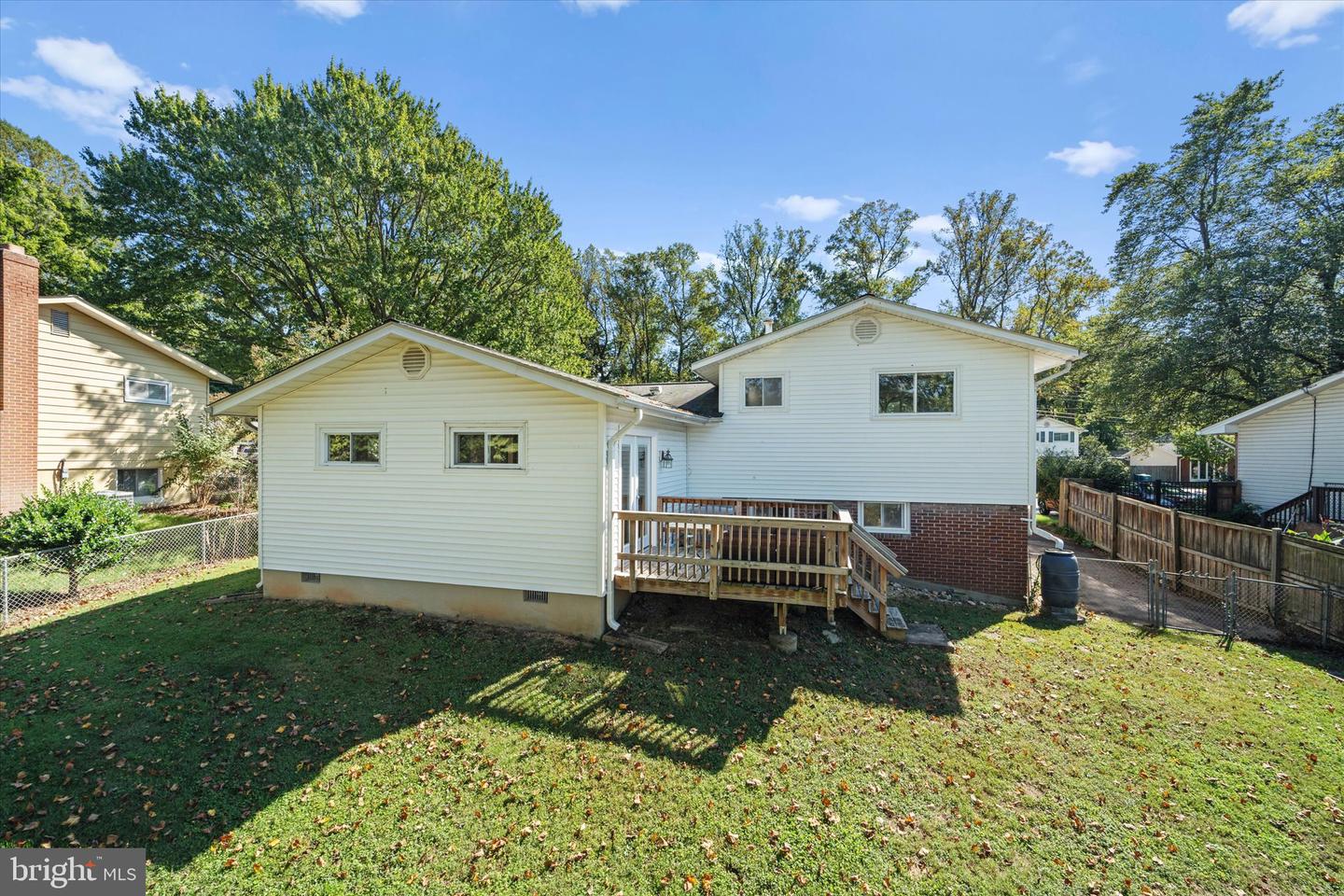 7456 MADEIRA PL, ANNANDALE, Virginia 22003, 3 Bedrooms Bedrooms, ,2 BathroomsBathrooms,Residential,For sale,7456 MADEIRA PL,VAFX2270088 MLS # VAFX2270088