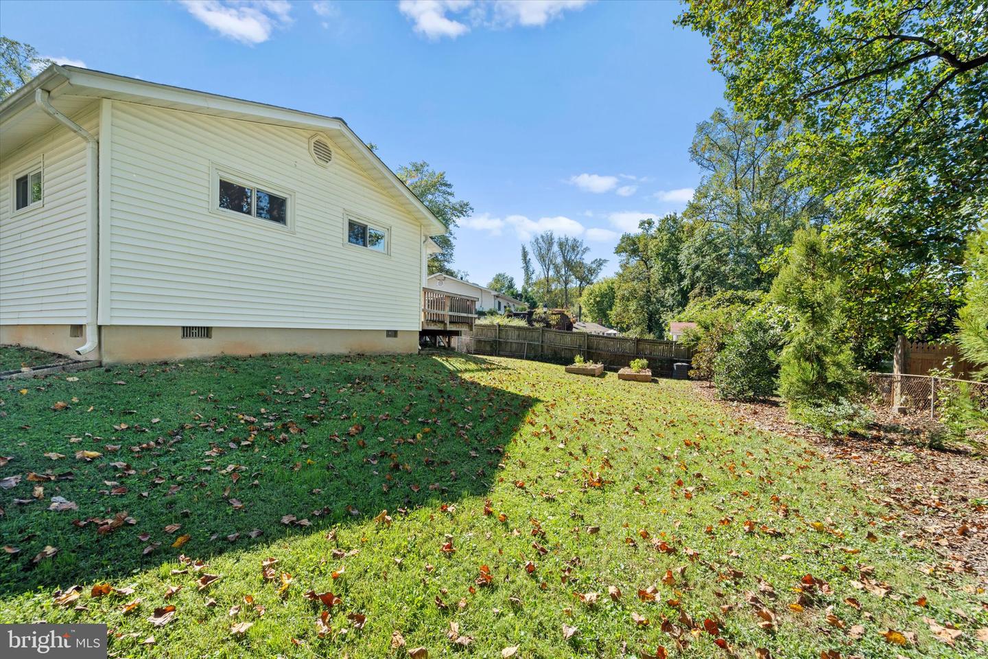 7456 MADEIRA PL, ANNANDALE, Virginia 22003, 3 Bedrooms Bedrooms, ,2 BathroomsBathrooms,Residential,For sale,7456 MADEIRA PL,VAFX2270088 MLS # VAFX2270088