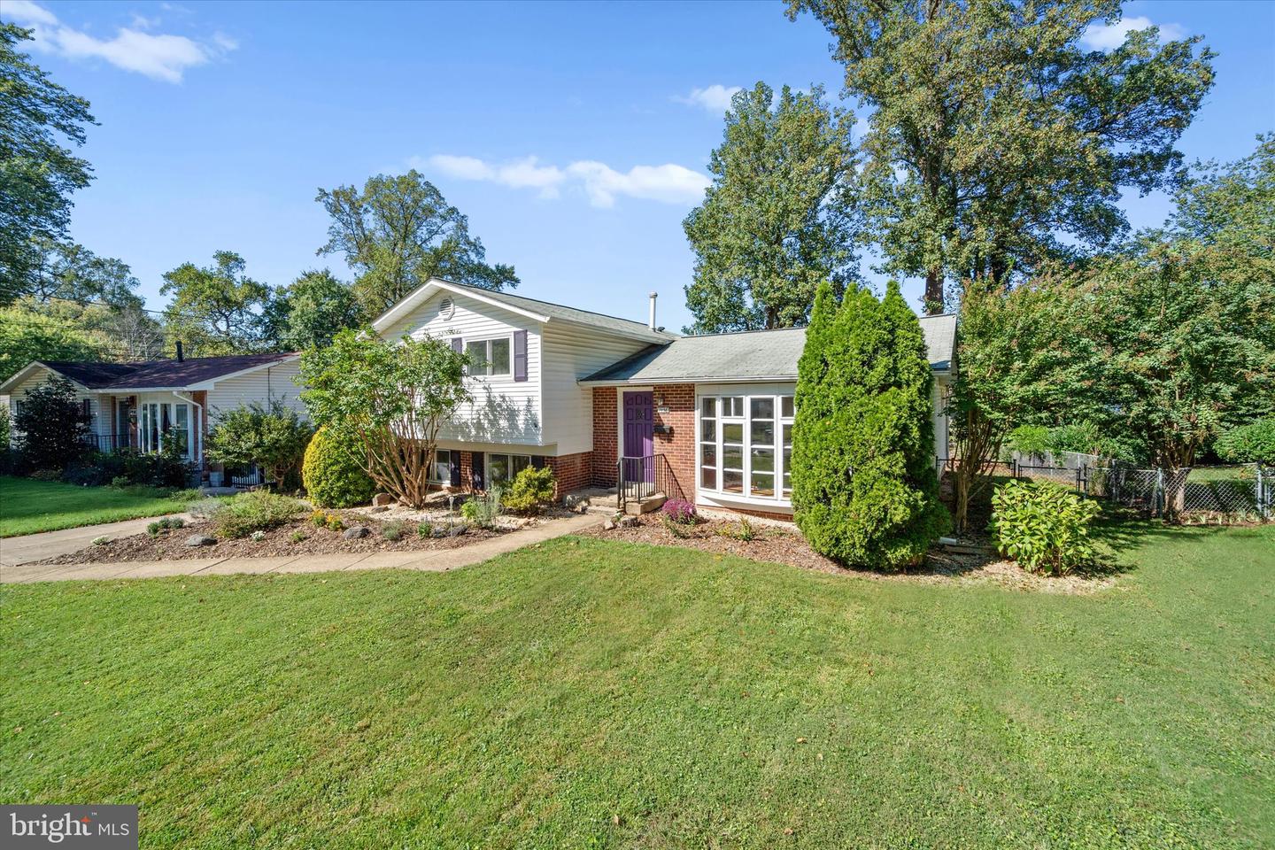 7456 MADEIRA PL, ANNANDALE, Virginia 22003, 3 Bedrooms Bedrooms, ,2 BathroomsBathrooms,Residential,For sale,7456 MADEIRA PL,VAFX2270088 MLS # VAFX2270088