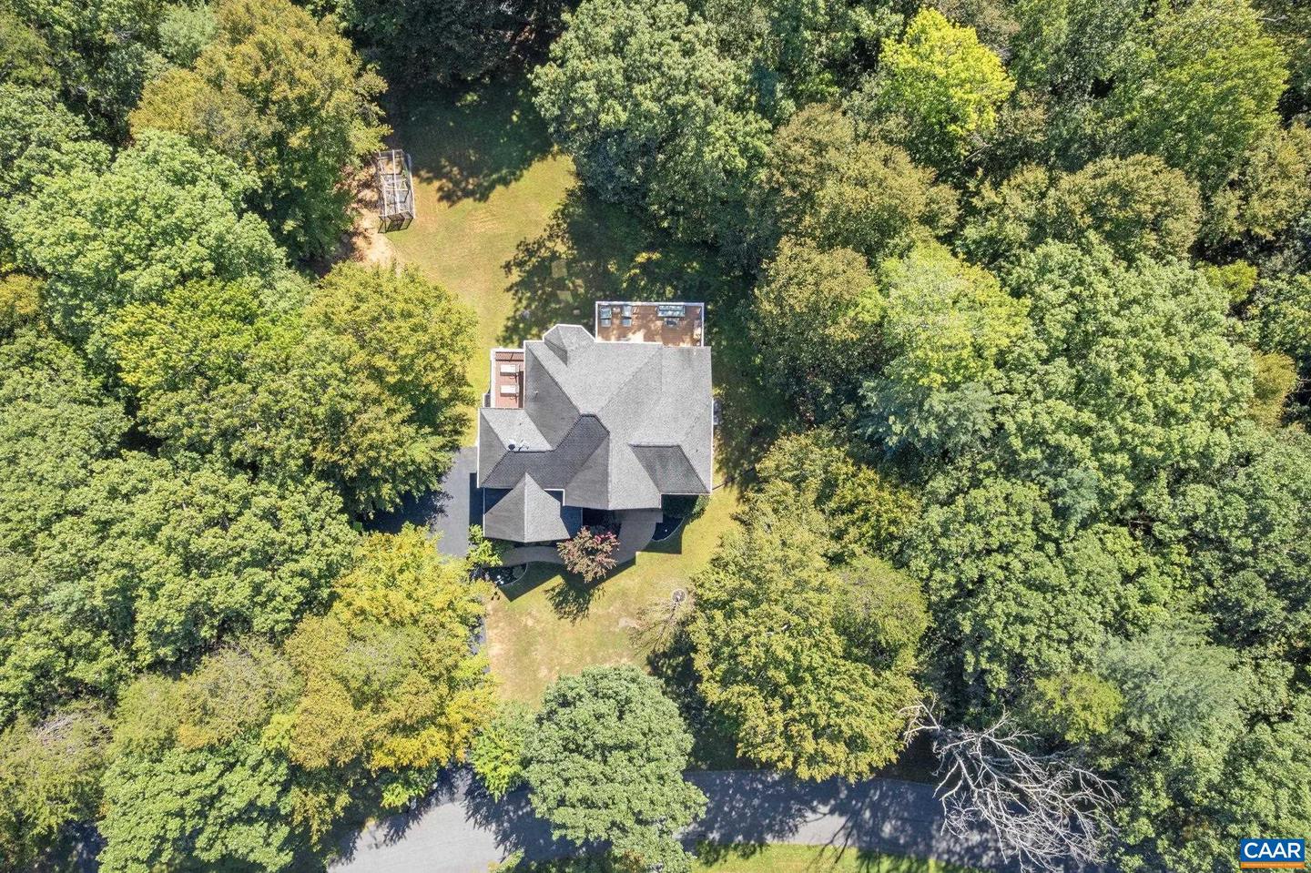 2370 WALNUT RIDGE LN, CHARLOTTESVILLE, Virginia 22911, 4 Bedrooms Bedrooms, ,4 BathroomsBathrooms,Residential,For sale,2370 WALNUT RIDGE LN,669540 MLS # 669540 2370 WALNUT RIDGE LN, CHARLOTTESVILLE, Virginia 22911, 4 Bedrooms Bedrooms, ,4 BathroomsBathrooms,Residential,For sale,2370 WALNUT RIDGE LN,669540 MLS # 669540