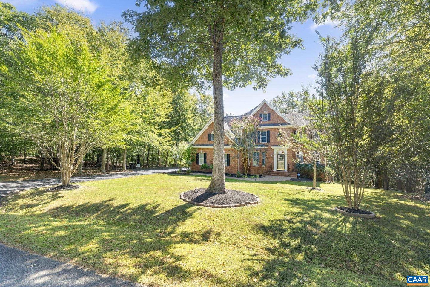 2370 WALNUT RIDGE LN, CHARLOTTESVILLE, Virginia 22911, 4 Bedrooms Bedrooms, ,4 BathroomsBathrooms,Residential,For sale,2370 WALNUT RIDGE LN,669540 MLS # 669540 2370 WALNUT RIDGE LN, CHARLOTTESVILLE, Virginia 22911, 4 Bedrooms Bedrooms, ,4 BathroomsBathrooms,Residential,For sale,2370 WALNUT RIDGE LN,669540 MLS # 669540