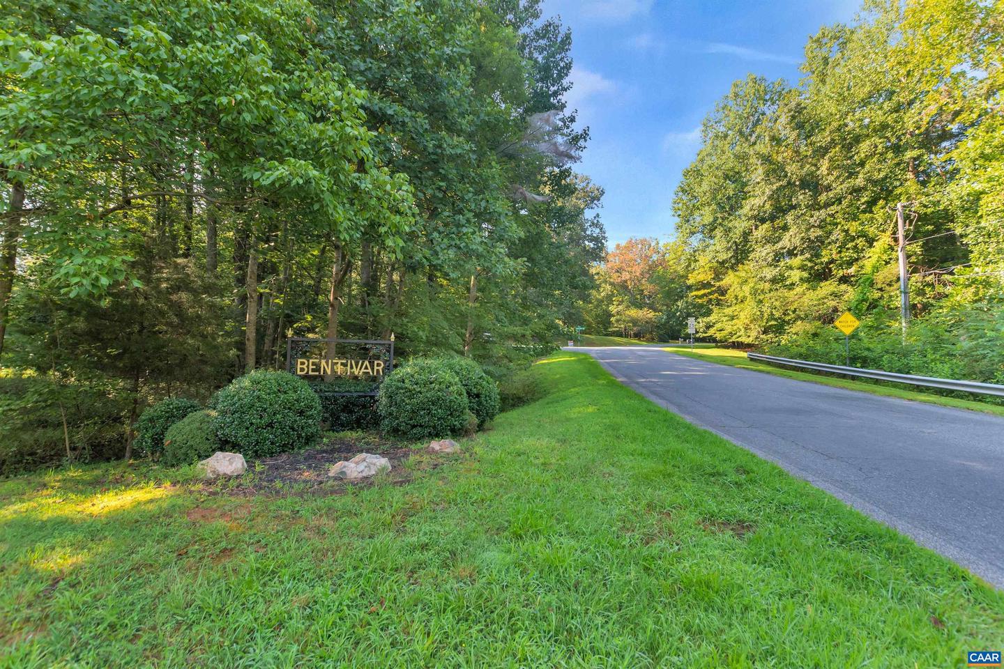 2370 WALNUT RIDGE LN, CHARLOTTESVILLE, Virginia 22911, 4 Bedrooms Bedrooms, ,4 BathroomsBathrooms,Residential,For sale,2370 WALNUT RIDGE LN,669540 MLS # 669540 2370 WALNUT RIDGE LN, CHARLOTTESVILLE, Virginia 22911, 4 Bedrooms Bedrooms, ,4 BathroomsBathrooms,Residential,For sale,2370 WALNUT RIDGE LN,669540 MLS # 669540