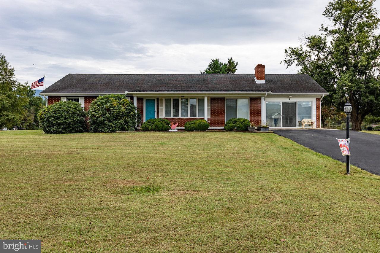 1 ROWE DR, LURAY, Virginia 22835, 3 Bedrooms Bedrooms, 10 Rooms Rooms,2 BathroomsBathrooms,Residential,For sale,1 ROWE DR,VAPA2005432 MLS # VAPA2005432