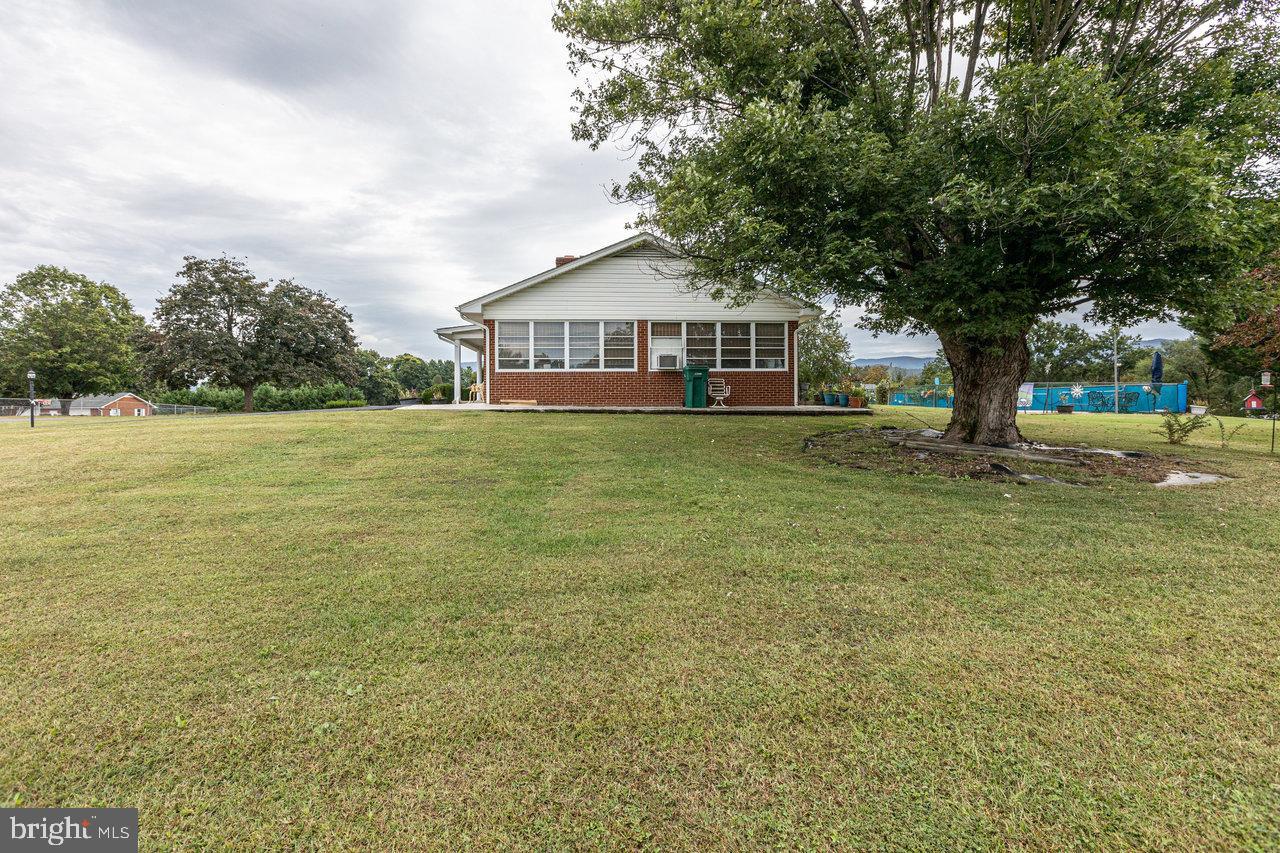 1 ROWE DR, LURAY, Virginia 22835, 3 Bedrooms Bedrooms, 10 Rooms Rooms,2 BathroomsBathrooms,Residential,For sale,1 ROWE DR,VAPA2005432 MLS # VAPA2005432