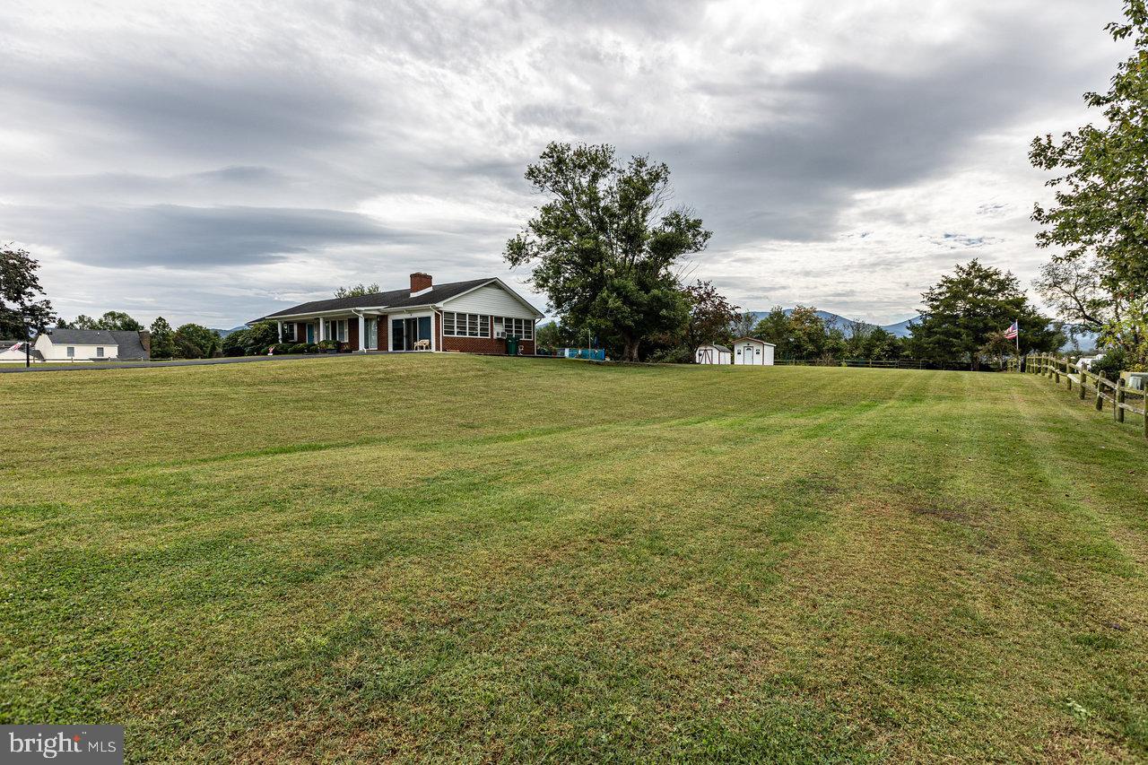 1 ROWE DR, LURAY, Virginia 22835, 3 Bedrooms Bedrooms, 10 Rooms Rooms,2 BathroomsBathrooms,Residential,For sale,1 ROWE DR,VAPA2005432 MLS # VAPA2005432