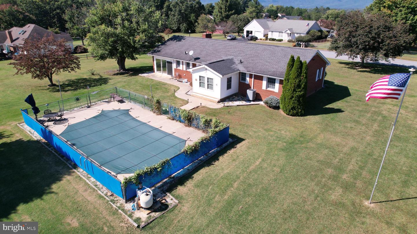 1 ROWE DR, LURAY, Virginia 22835, 3 Bedrooms Bedrooms, 10 Rooms Rooms,2 BathroomsBathrooms,Residential,For sale,1 ROWE DR,VAPA2005432 MLS # VAPA2005432