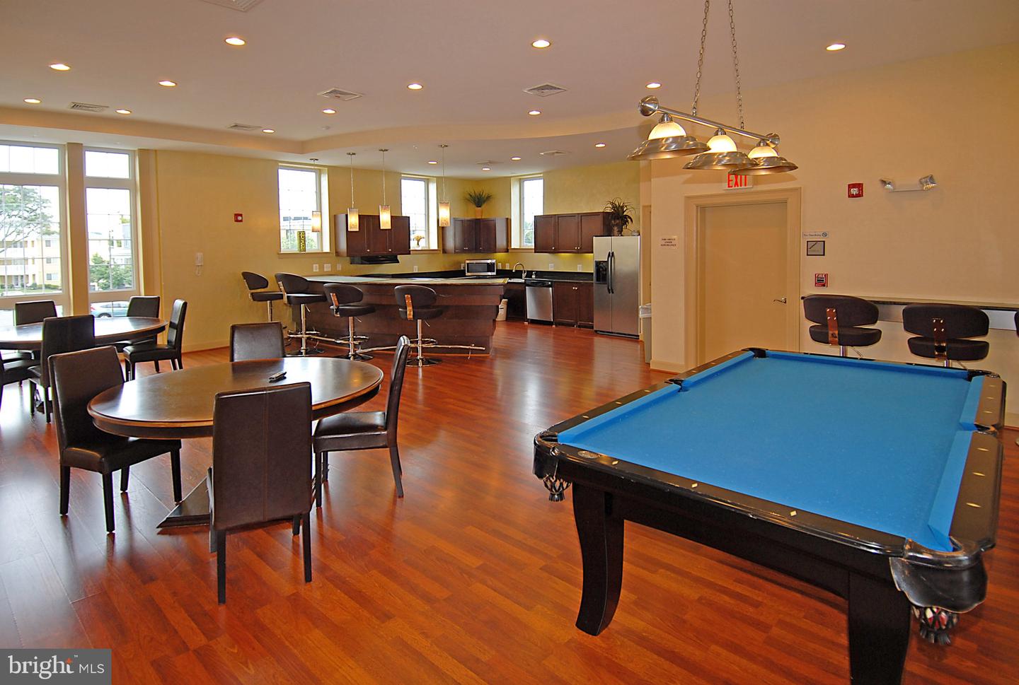 4127 S FOUR MILE RUN DRIVE DR #304, ARLINGTON, Virginia 22204, 1 Bedroom Bedrooms, 2 Rooms Rooms,1 BathroomBathrooms,Residential,For sale,4127 S FOUR MILE RUN DRIVE DR #304,VAAR2064392 MLS # VAAR2064392