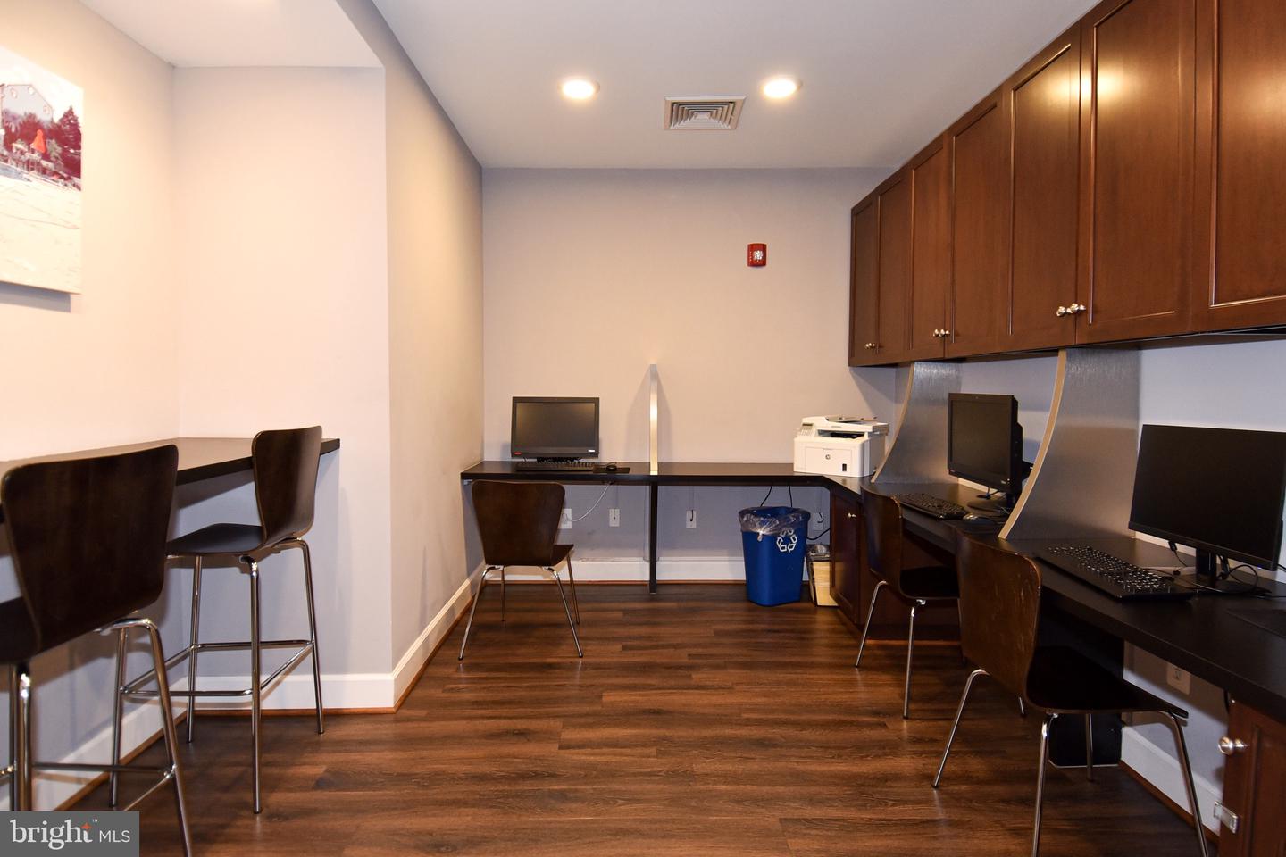 4127 S FOUR MILE RUN DRIVE DR #304, ARLINGTON, Virginia 22204, 1 Bedroom Bedrooms, 2 Rooms Rooms,1 BathroomBathrooms,Residential,For sale,4127 S FOUR MILE RUN DRIVE DR #304,VAAR2064392 MLS # VAAR2064392