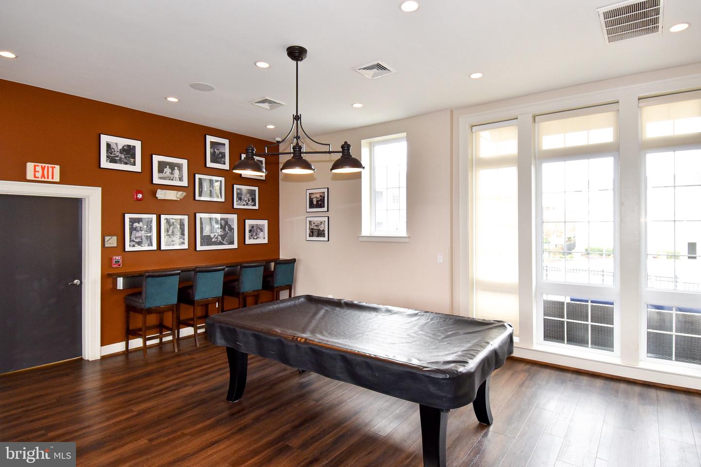 4127 S FOUR MILE RUN DRIVE DR #304, ARLINGTON, Virginia 22204, 1 Bedroom Bedrooms, 2 Rooms Rooms,1 BathroomBathrooms,Residential,For sale,4127 S FOUR MILE RUN DRIVE DR #304,VAAR2064392 MLS # VAAR2064392