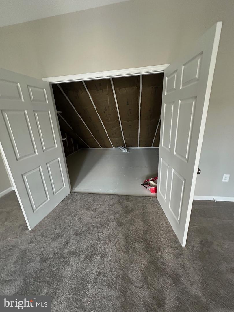 12844 MILL HOUSE CT, WOODBRIDGE, Virginia 22192, 2 Bedrooms Bedrooms, 13 Rooms Rooms,3 BathroomsBathrooms,Residential,For sale,12844 MILL HOUSE CT,VAPW2105170 MLS # VAPW2105170
