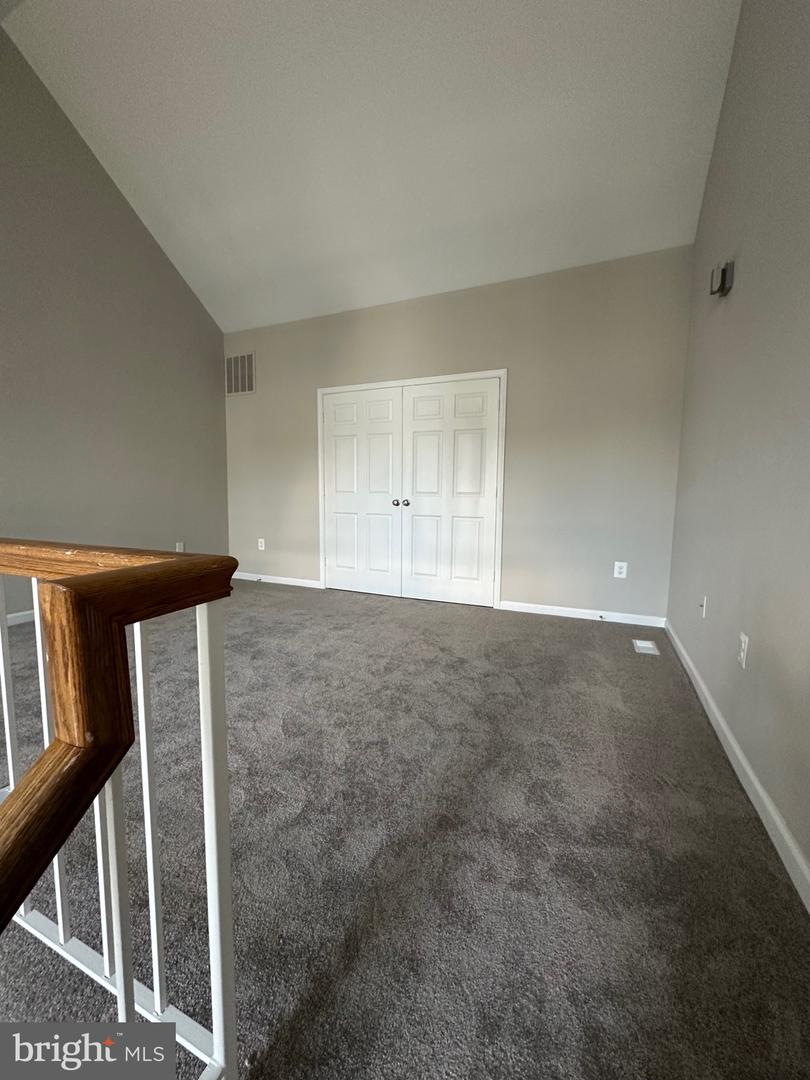 12844 MILL HOUSE CT, WOODBRIDGE, Virginia 22192, 2 Bedrooms Bedrooms, 13 Rooms Rooms,3 BathroomsBathrooms,Residential,For sale,12844 MILL HOUSE CT,VAPW2105170 MLS # VAPW2105170