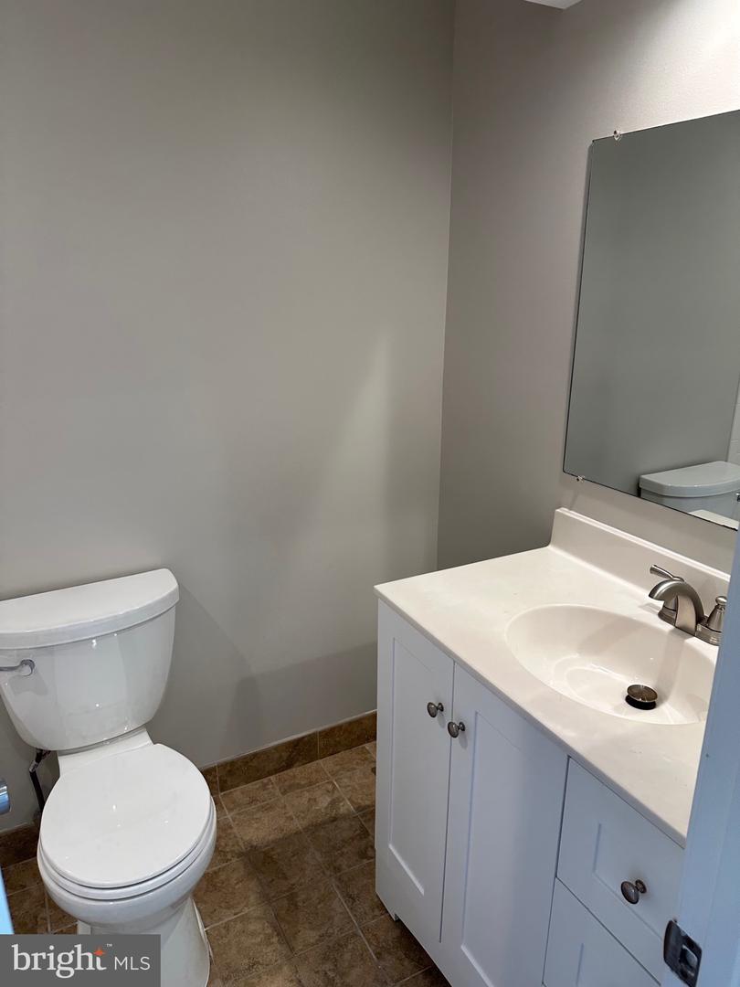 12844 MILL HOUSE CT, WOODBRIDGE, Virginia 22192, 2 Bedrooms Bedrooms, 13 Rooms Rooms,3 BathroomsBathrooms,Residential,For sale,12844 MILL HOUSE CT,VAPW2105170 MLS # VAPW2105170