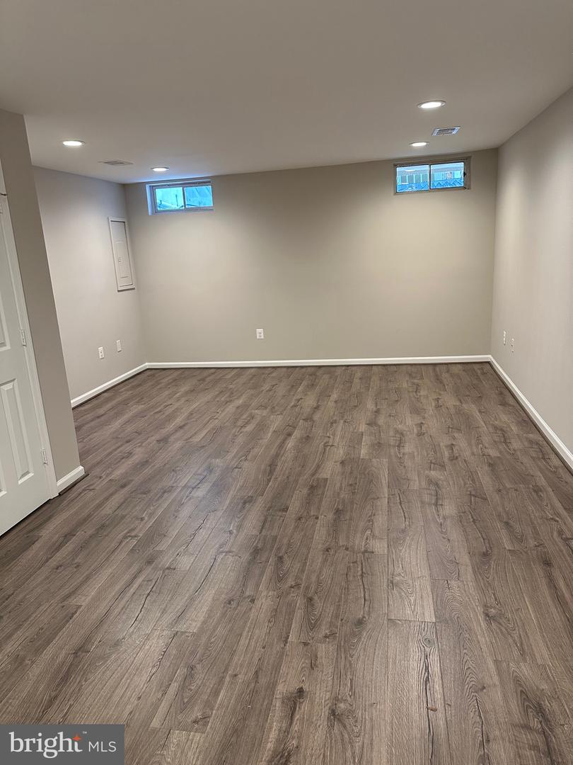 12844 MILL HOUSE CT, WOODBRIDGE, Virginia 22192, 2 Bedrooms Bedrooms, 13 Rooms Rooms,3 BathroomsBathrooms,Residential,For sale,12844 MILL HOUSE CT,VAPW2105170 MLS # VAPW2105170