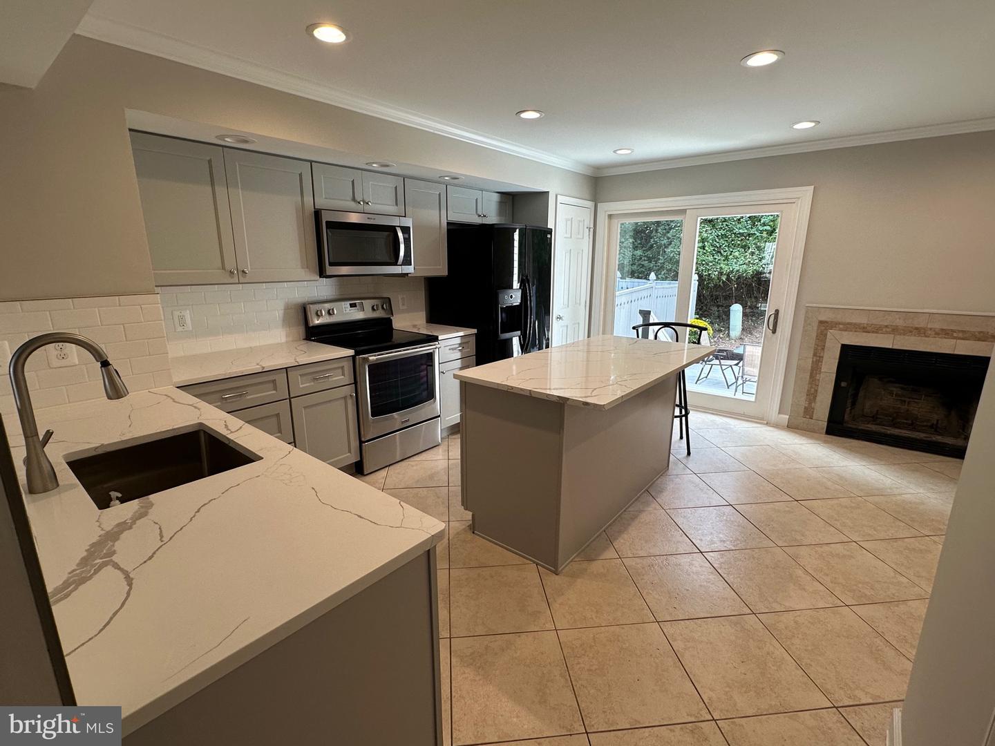 12844 MILL HOUSE CT, WOODBRIDGE, Virginia 22192, 2 Bedrooms Bedrooms, 13 Rooms Rooms,3 BathroomsBathrooms,Residential,For sale,12844 MILL HOUSE CT,VAPW2105170 MLS # VAPW2105170