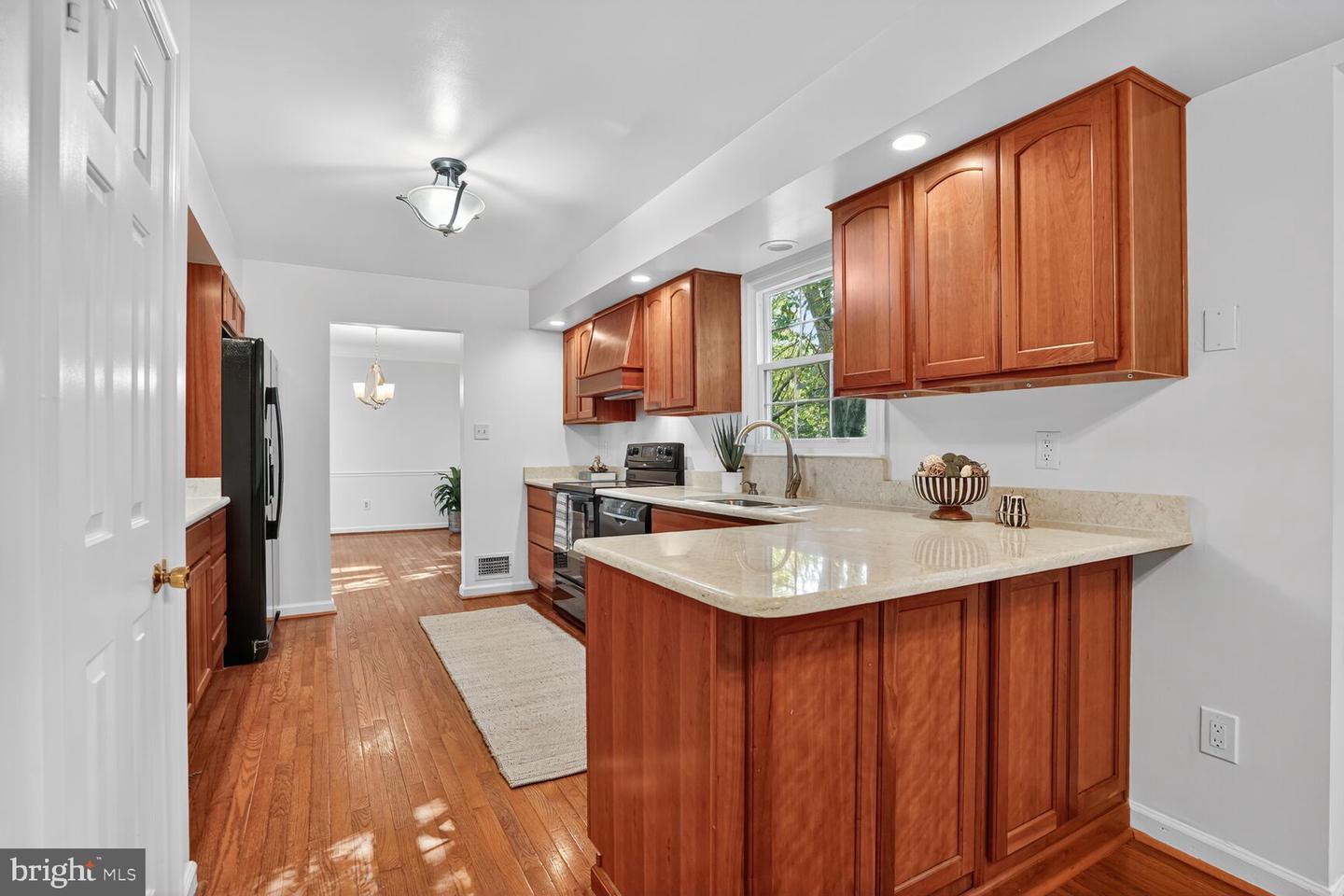 13371 TEABERRY CT, FAIRFAX, Virginia 22033, 5 Bedrooms Bedrooms, ,3 BathroomsBathrooms,Residential,For sale,13371 TEABERRY CT,VAFX2270150 MLS # VAFX2270150