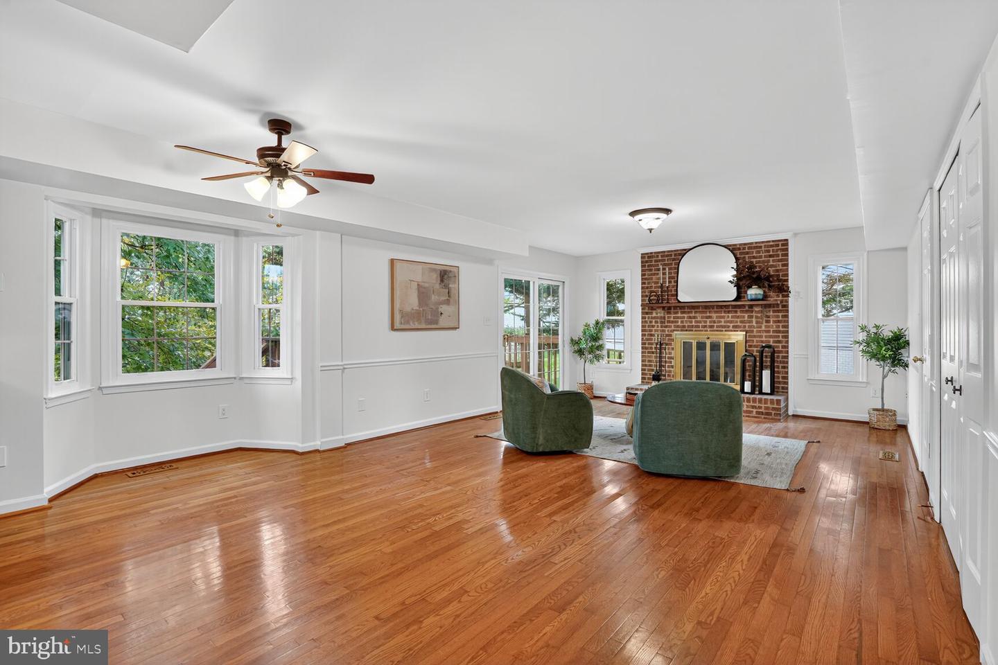 13371 TEABERRY CT, FAIRFAX, Virginia 22033, 5 Bedrooms Bedrooms, ,3 BathroomsBathrooms,Residential,For sale,13371 TEABERRY CT,VAFX2270150 MLS # VAFX2270150