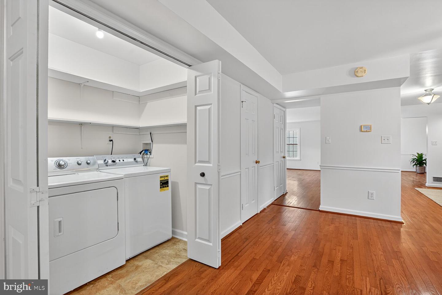13371 TEABERRY CT, FAIRFAX, Virginia 22033, 5 Bedrooms Bedrooms, ,3 BathroomsBathrooms,Residential,For sale,13371 TEABERRY CT,VAFX2270150 MLS # VAFX2270150