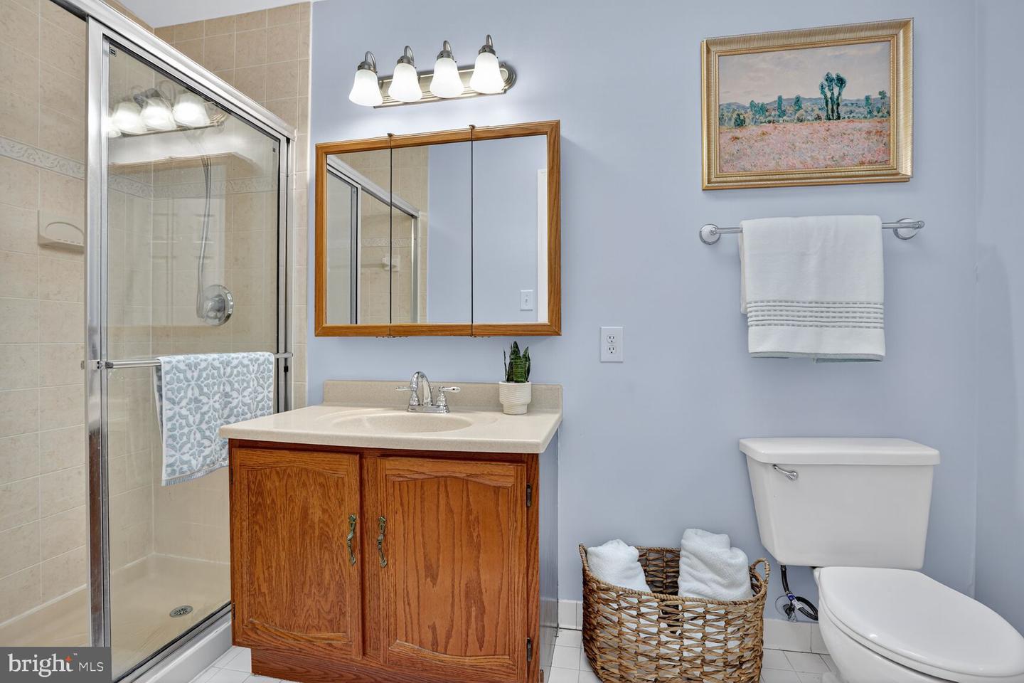 13371 TEABERRY CT, FAIRFAX, Virginia 22033, 5 Bedrooms Bedrooms, ,3 BathroomsBathrooms,Residential,For sale,13371 TEABERRY CT,VAFX2270150 MLS # VAFX2270150