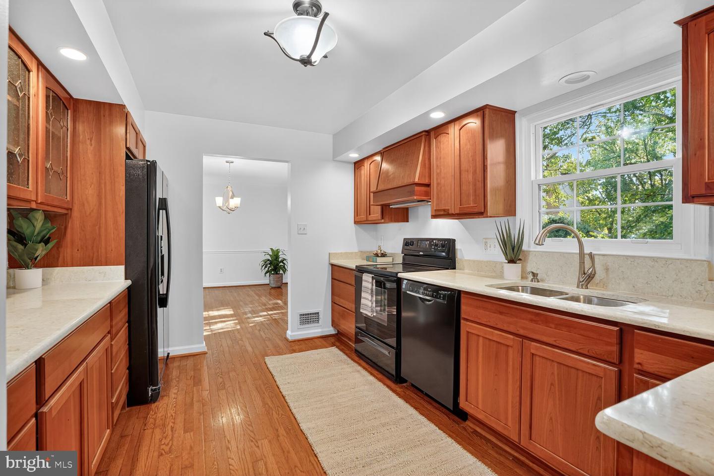 13371 TEABERRY CT, FAIRFAX, Virginia 22033, 5 Bedrooms Bedrooms, ,3 BathroomsBathrooms,Residential,For sale,13371 TEABERRY CT,VAFX2270150 MLS # VAFX2270150