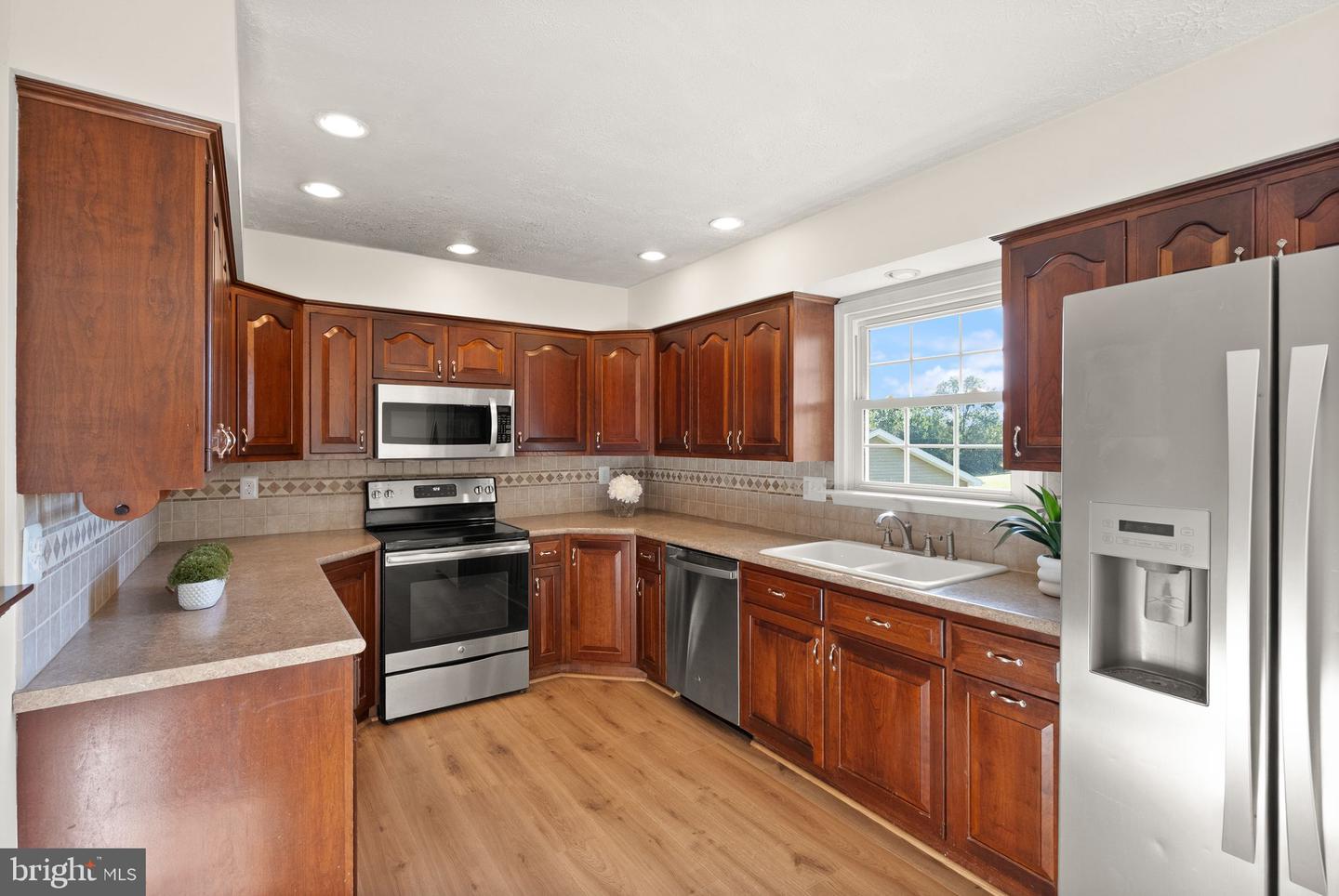 6713 HUNTLAND DR, BEALETON, Virginia 22712, 4 Bedrooms Bedrooms, ,3 BathroomsBathrooms,Residential,For sale,6713 HUNTLAND DR,VAFQ2018538 MLS # VAFQ2018538