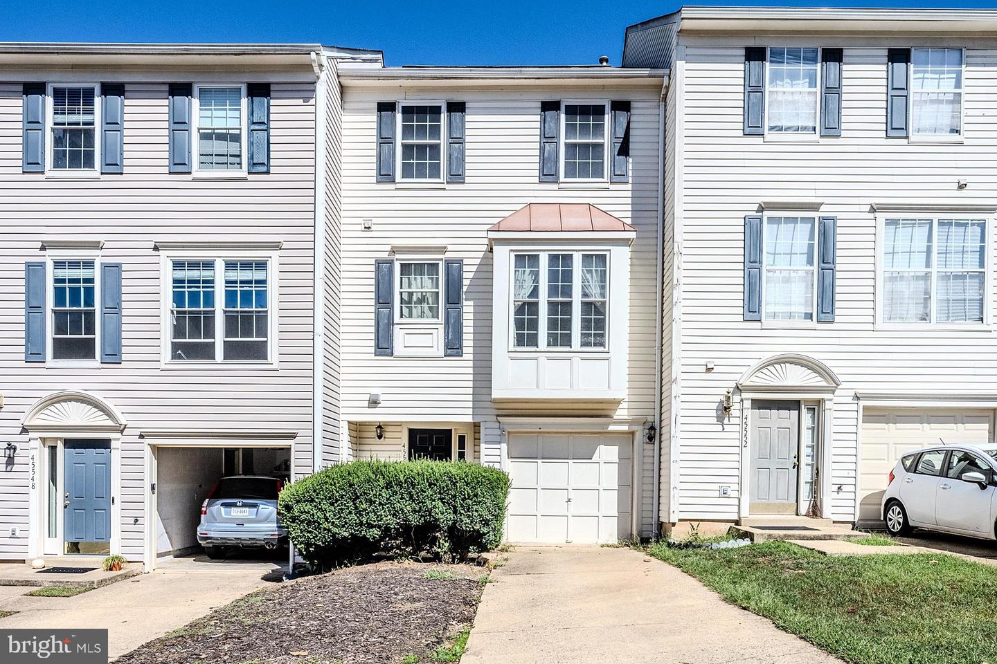 45550 READING TER, STERLING, Virginia 20166, 3 Bedrooms Bedrooms, ,2 BathroomsBathrooms,Residential,For sale,45550 READING TER,VALO2107960 MLS # VALO2107960